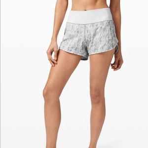 lululemon Speed Up Short 4” Updated Fit